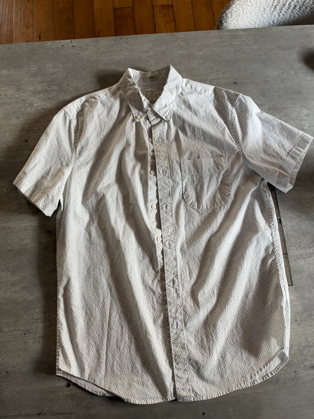 Classic Short-Sleeve Button-Up Shirt Jacket in White with Tiny Navy Dots
